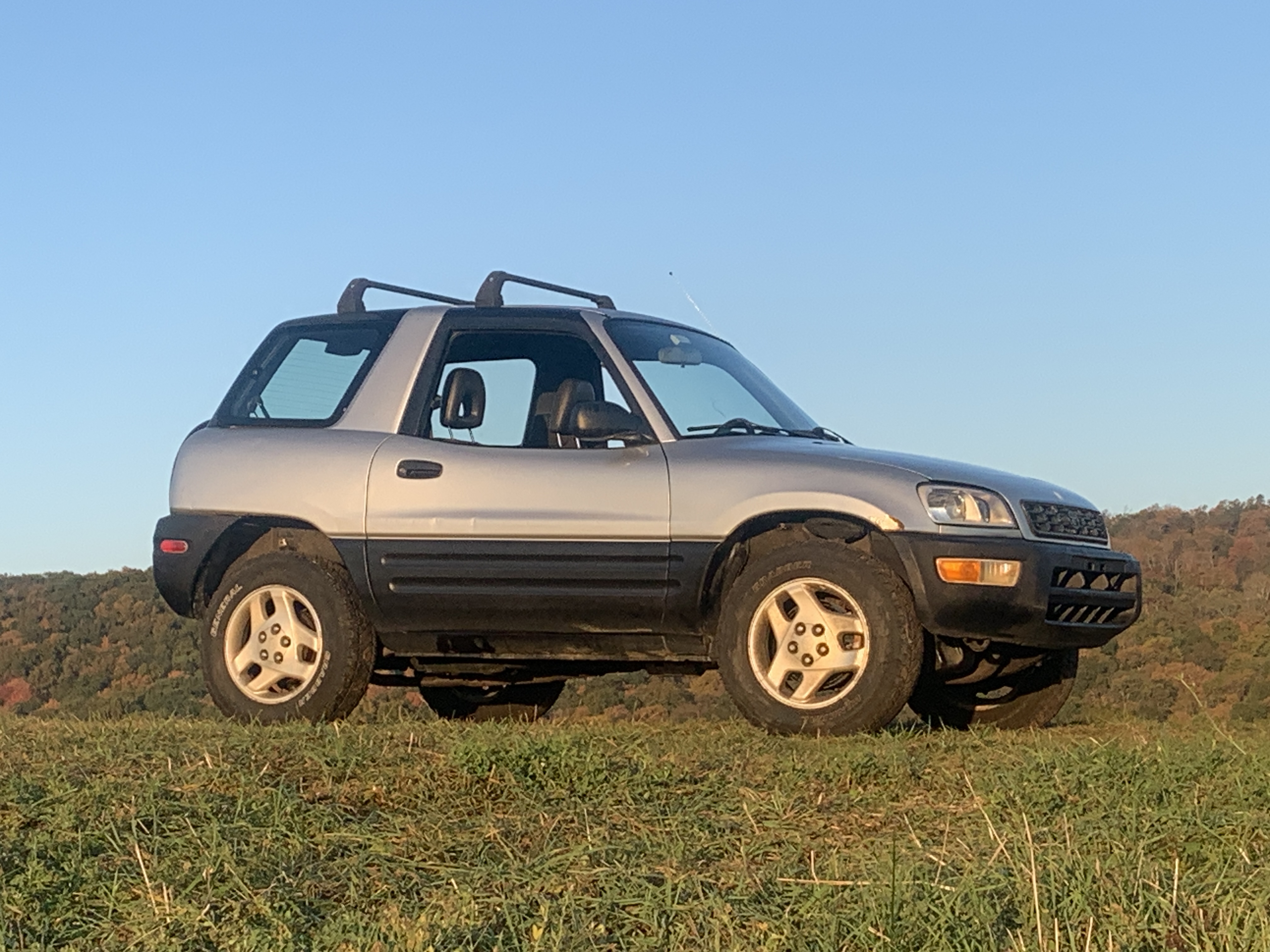 1998 Toyota RAV4 2 Door AWD — photo 73